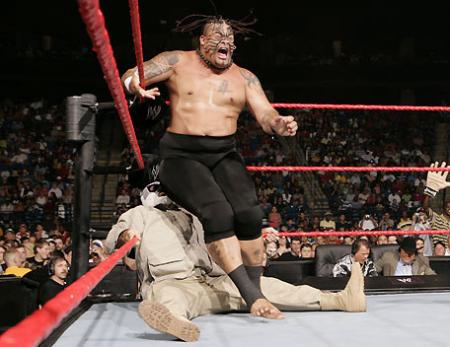 WWE RAW ( SUPER TATOUAGE )